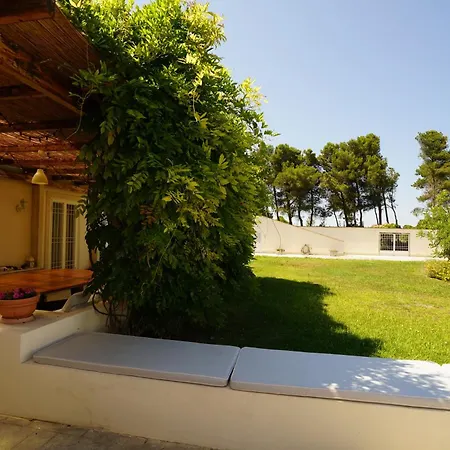 Villa Sant'Andrea Villa *