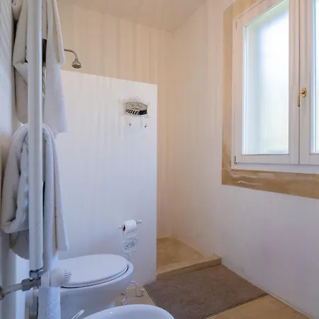 - Piscina Privata Apartment