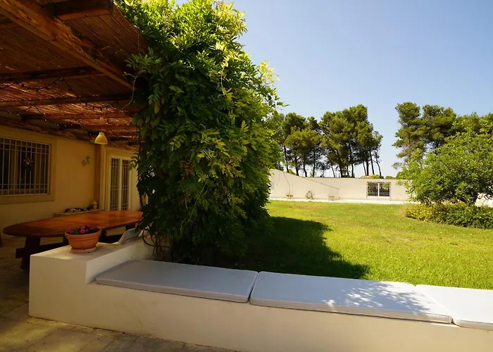 Villa Sant'Andrea Villa *